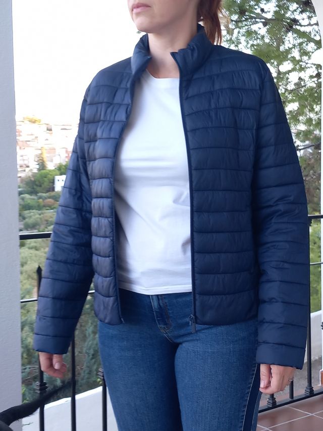 Chaqueta de mujer. Talla M.