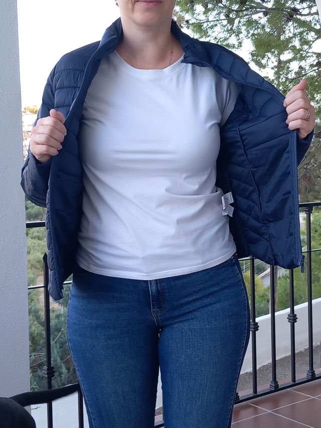 Chaqueta de mujer. Talla M.