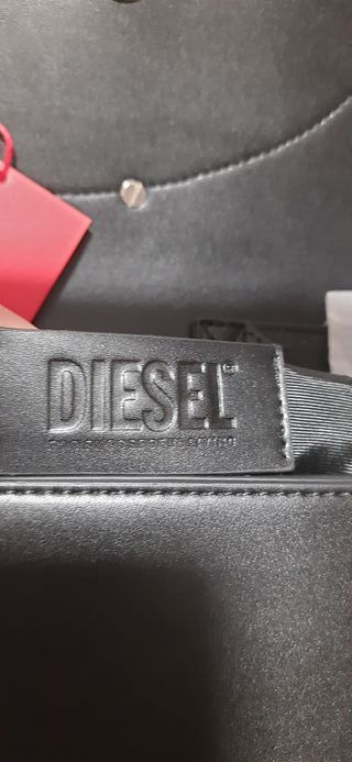 Bolso Diesel DR1 Negro con Factura de compra