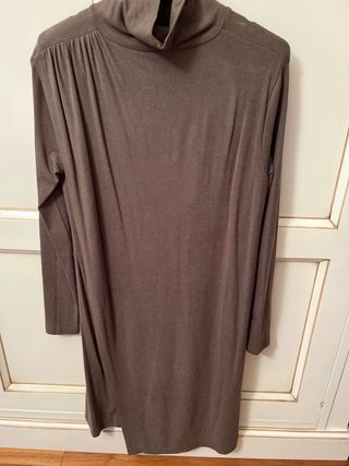 Vestido Hoss Intropia marrón cuello alto