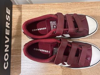 Zapatillas Converse velcro rojas