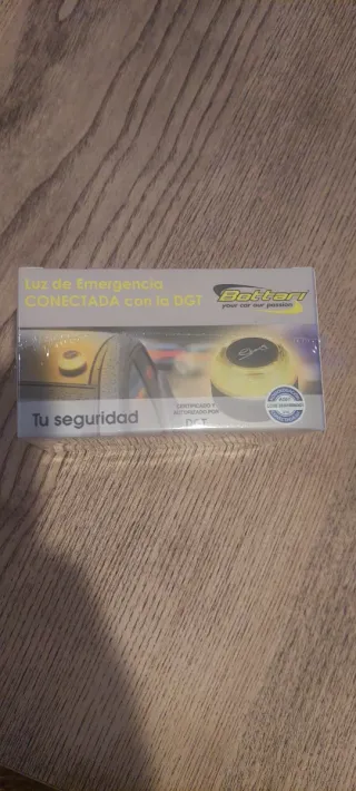 Luz de Emergencia V16 con localización GPS