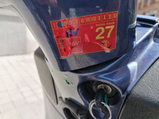 Vespa GranTurismo. 200 cc. azul reale Metálico