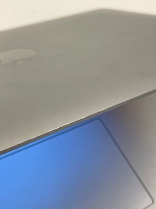 MacBook Pro 13 2017 Intel Core i5 8GB RAM 256 SSD