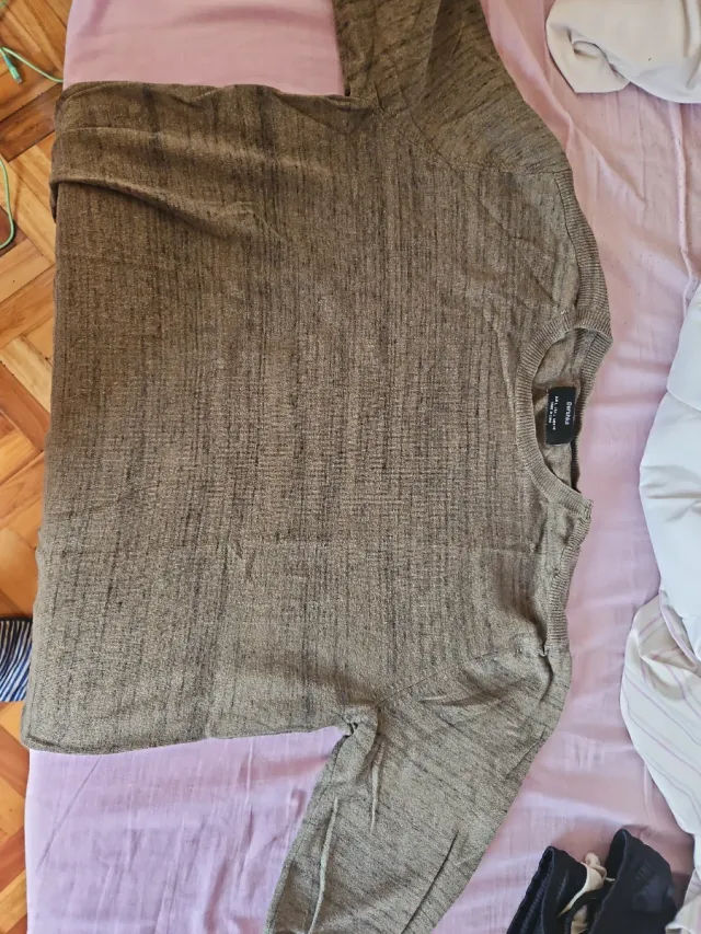 Jersey Bershka verde