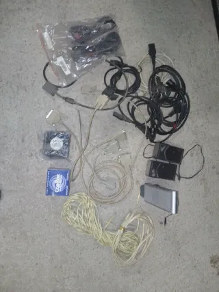 Lote Cables y Piezas Ordenador