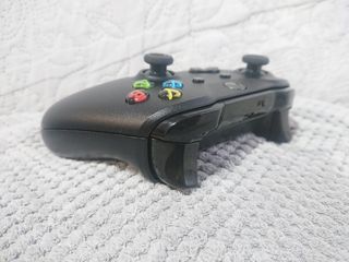 Mando Xbox One Negro