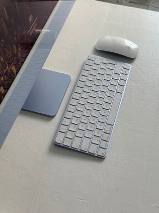 iMac 2024, M4.