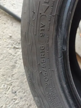 Dos Neumático 205/55R16 91V