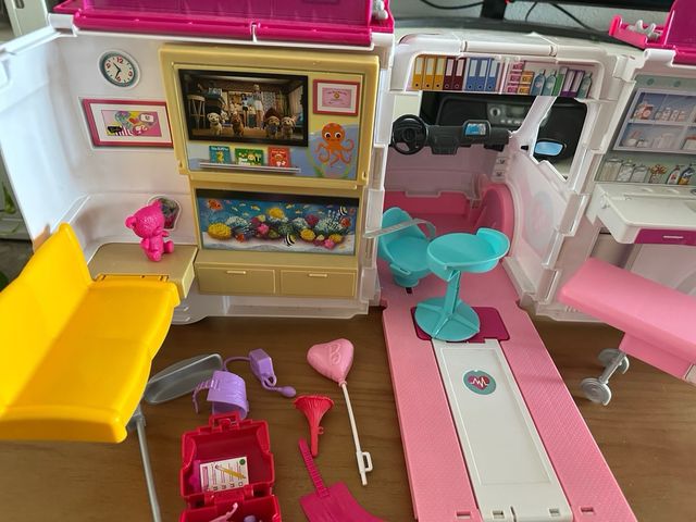 Ambulancia Hospital de Barbie. Nueva!!