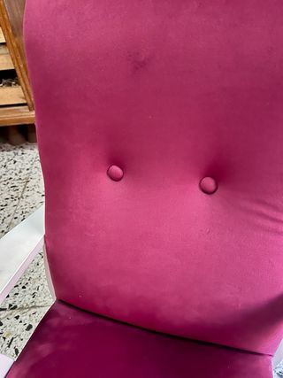 Sillón mecedora infantil recién tapizado 