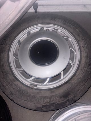 Llantas Renault P4000 Pirelli