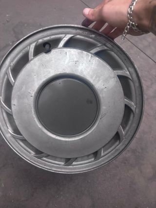 Llantas Renault P4000 Pirelli