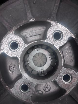 Llantas Renault P4000 Pirelli
