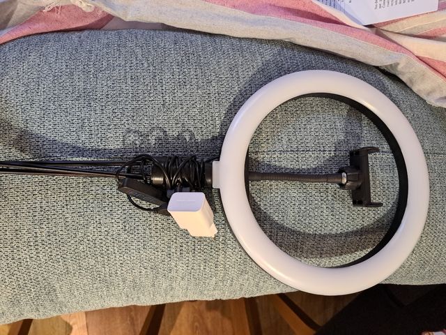 Aro de Luz LED con Soporte para Móvil