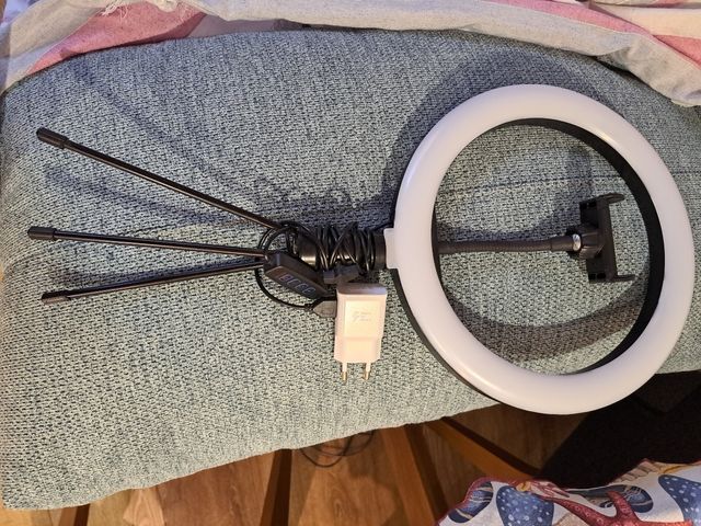 Aro de Luz LED con Soporte para Móvil