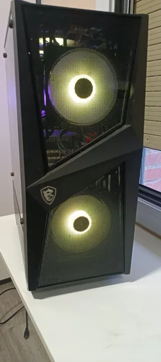 PC Gaming MSI + Monitor LG 27