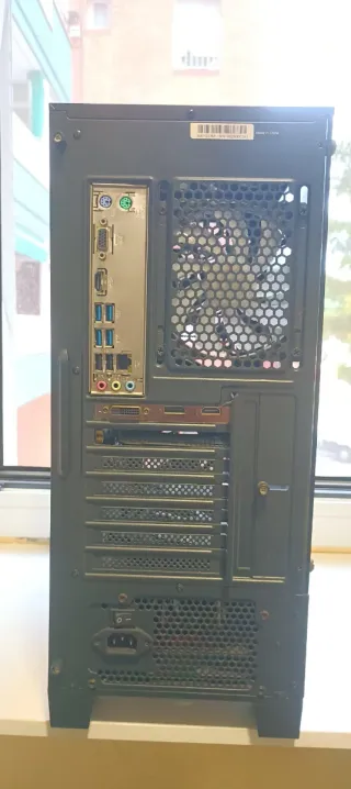 PC Gaming MSI + Monitor LG 27