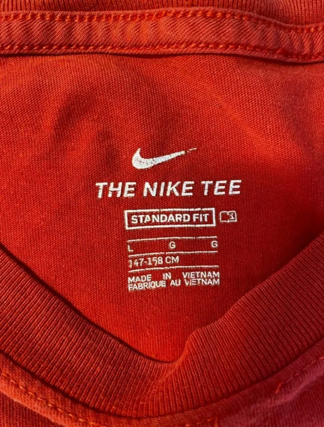 Camiseta Nike Roja Talla L de niño