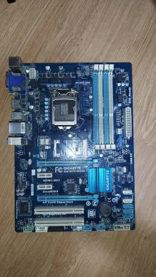 Placa Base Gigabyte GA-H77-DS3H Socket 1155