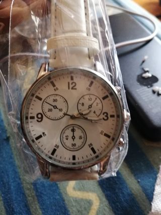 Lote de relojes de pulso sin pila
Son 10
