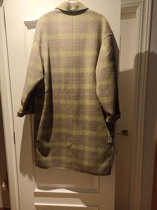 Abrigo BIMBA Y LOLA cuadros gris y verde