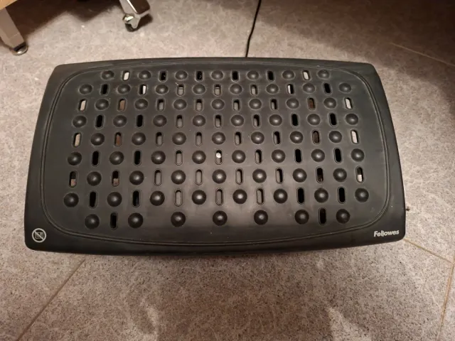 Calefactor Pies Fellowes Negro