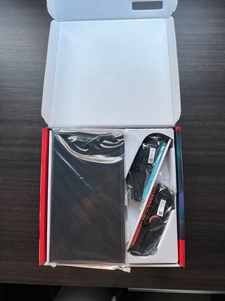 Nintendo Switch 2 + Funda oficial 
