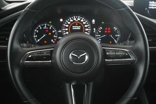 Mazda 3 2.0 Zenith MHEV