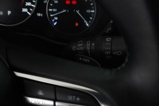 Mazda 3 2.0 Zenith MHEV