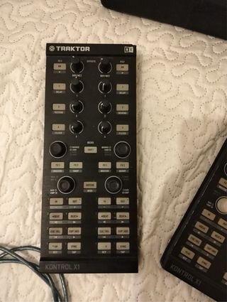 2 Kontrol X1 Traktor