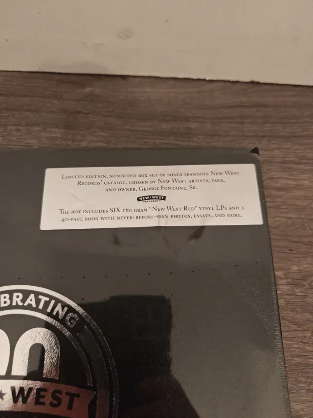 LP 6 per il 20° anniversario della New West Records