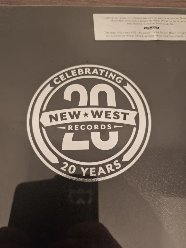 LP 6 per il 20° anniversario della New West Records