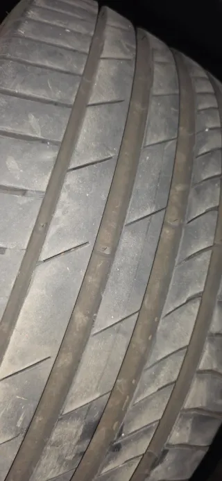 Neumáticos Kumho Ecsta 275/40/R20