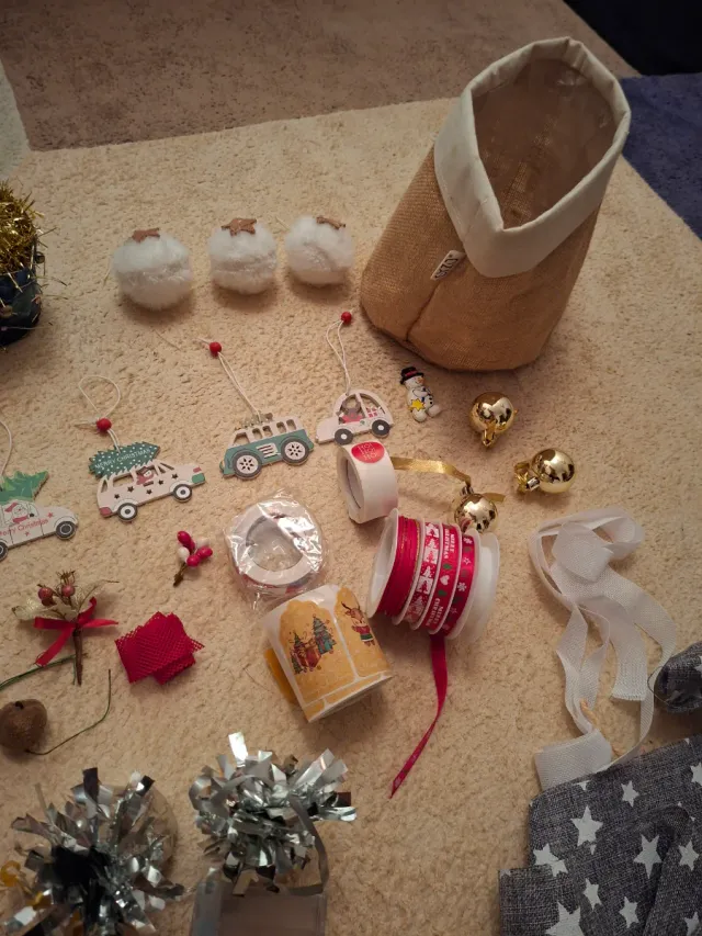 Lote Decoración Navideña y Materiales