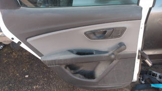 GUARNECIDO PUERTA TRASERA IZQUIERDA SEAT LEON (5F