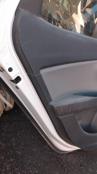GUARNECIDO PUERTA TRASERA IZQUIERDA SEAT LEON (5F