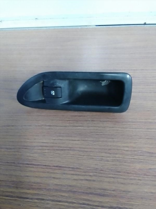 Mando elevalunas trasero izquierdo Renault