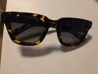 Gafas de Sol Hawkers Dorado
Dr. Franklin Negro