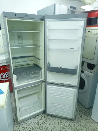 Frigorífico Edesa plateado