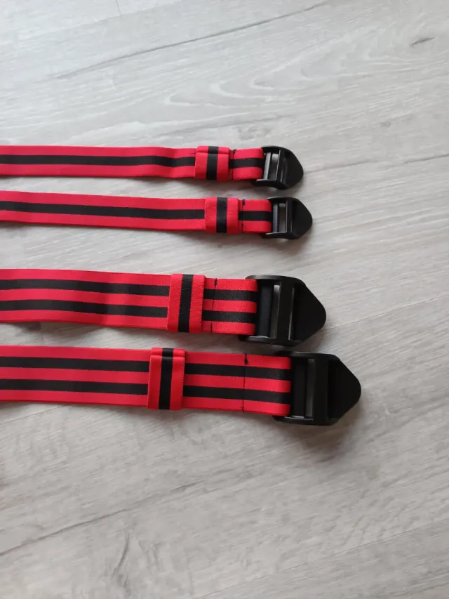 Cintas RFS rojas y negras