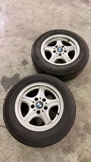 Llantas BMW Z3 con neumáticos en 205/65R15