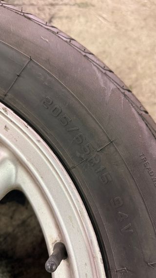 Llantas BMW Z3 con neumáticos en 205/65R15