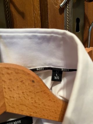 Camisa BOSS clásica blanca