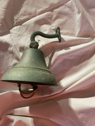 due campane in bronzo