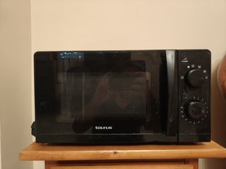 Microondas Taurus Negro