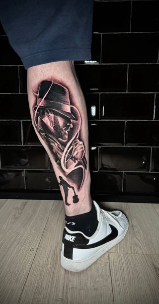 TATUADOR