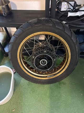 Rueda Trasera Voge 525DSX Metzeler