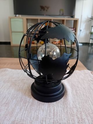 Lámpara LED Negra Estilo Globo