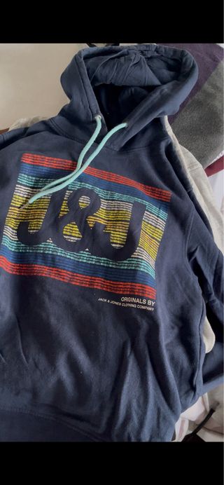 Lote Ropa Hombre ( hay mas de 70 piezas)
